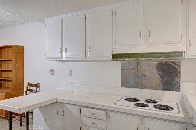 Building Photo - 2296 Via Puerta