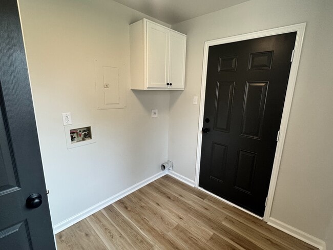 Building Photo - 4210 Waterwood Dr