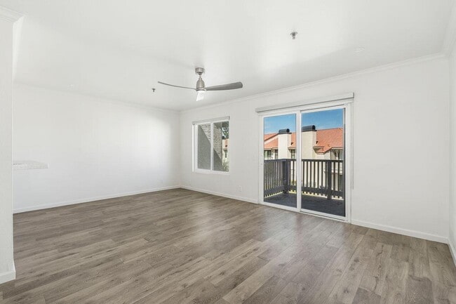 Building Photo - 43376 Cook St