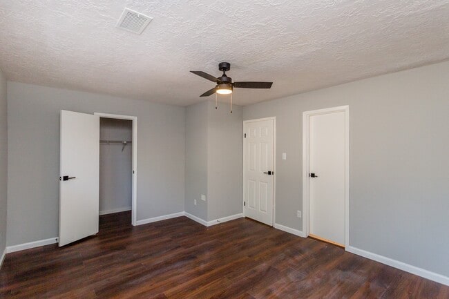 Building Photo - 5115 Beaver Hollow Dr