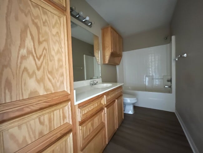 Building Photo - 4802 John David Dr