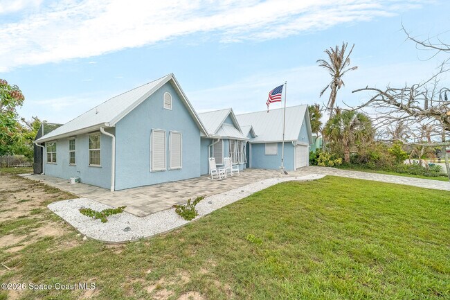 Building Photo - 212 3rd Ave