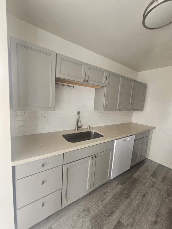 Building Photo - 1551 S Sherbourne Dr