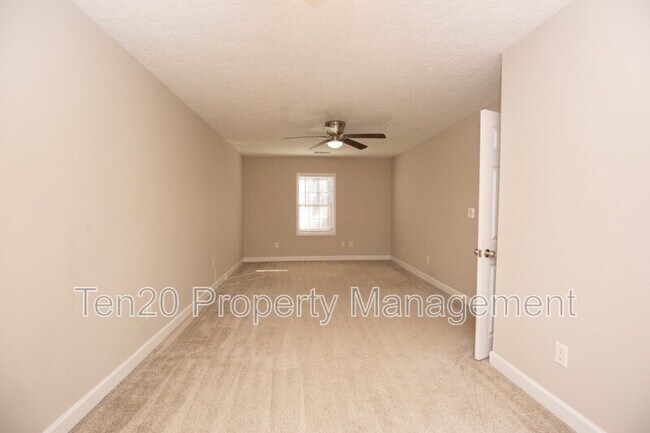 Building Photo - 3615 Phelts Dr