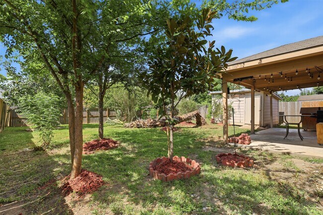 Building Photo - 6810 Jasmine Arbor Ln
