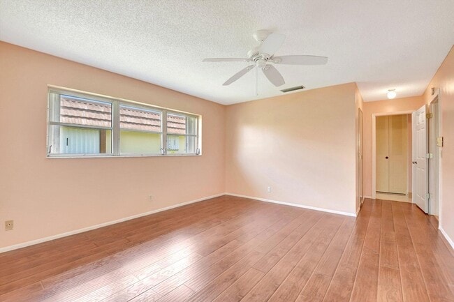 Building Photo - 5730 Fernley Dr E
