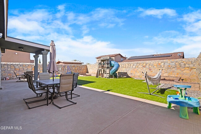 Building Photo - 14605 Christian Castle