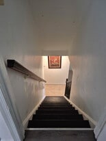 Building Photo - 4 Fieldstone Ct