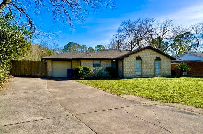 Building Photo - 101 Lottie Ln