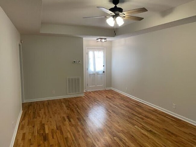 Building Photo - 2492 Rafiki Dr