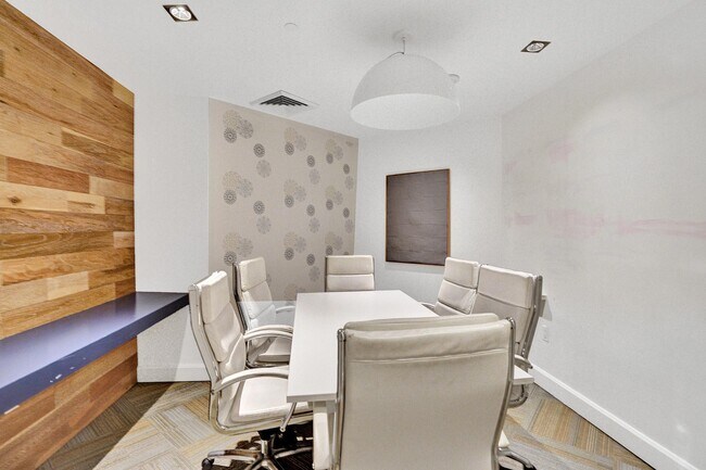Building Photo - 951 Brickell Ave
