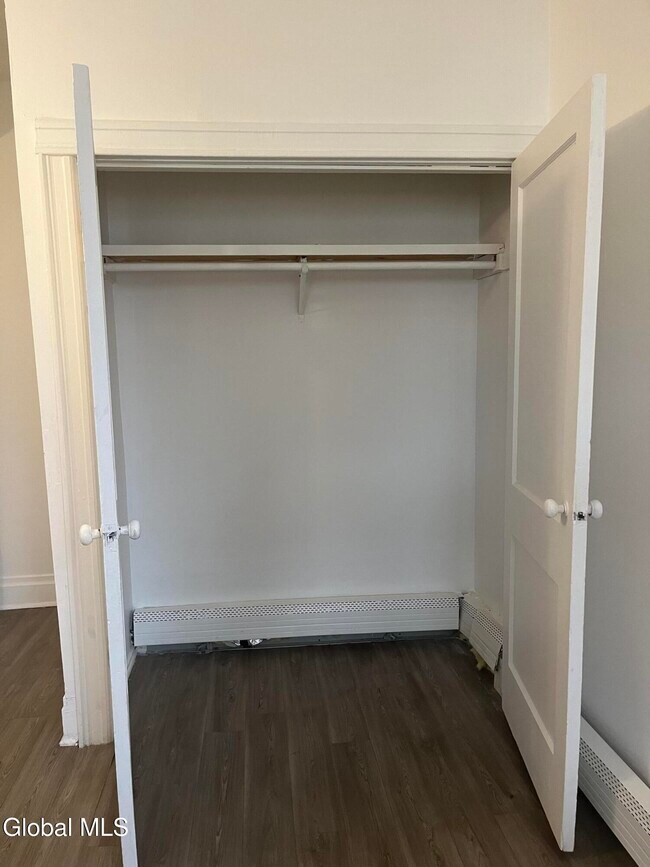 Building Photo - 9 St Joseph's Terrace