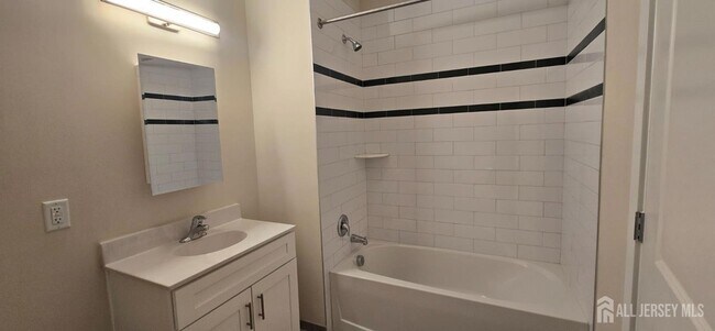 Building Photo - 211 Henderson Rd