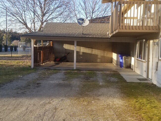 Building Photo - 1920 S Fawn Dr