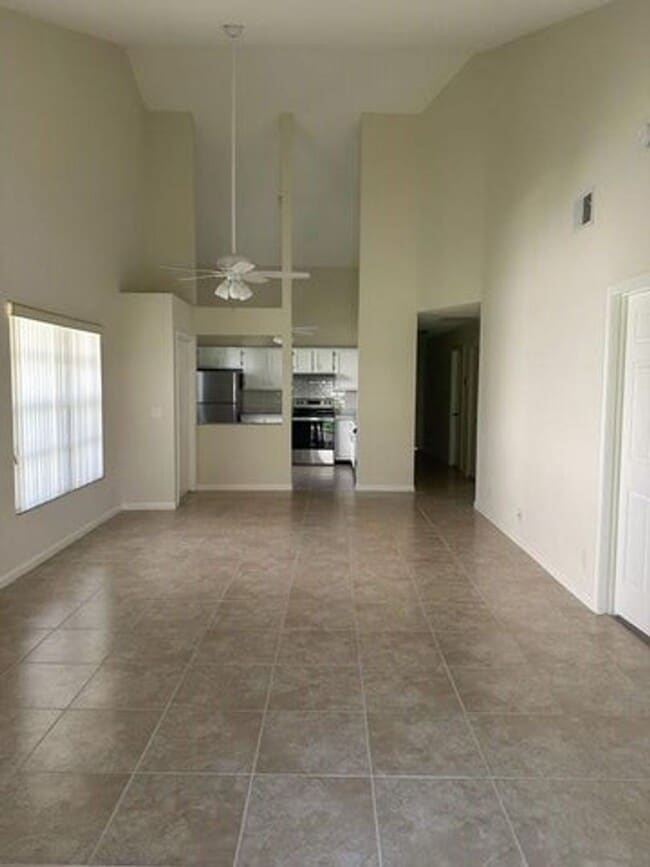 Building Photo - 406 Buttonwood Pl