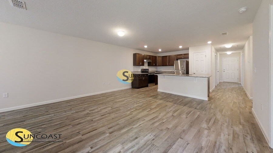 Building Photo - 7 Pritchard Dr