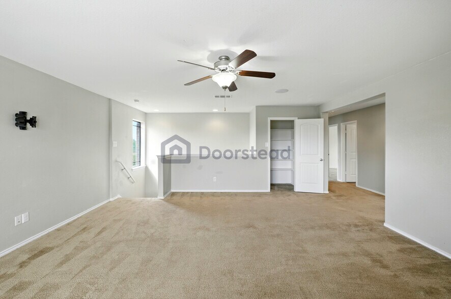 Building Photo - 920 Water Hyacinth Loop