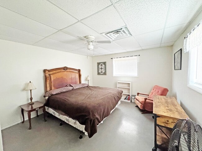 Building Photo - 47320 TX-118