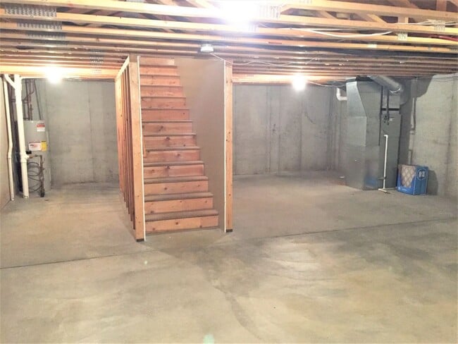 Building Photo - 3566-3572 East Meadows Place
