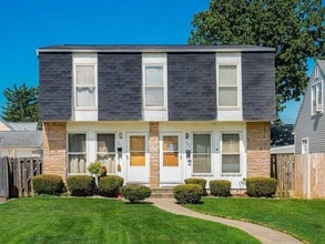 Building Photo - 793 Wiltshire Rd