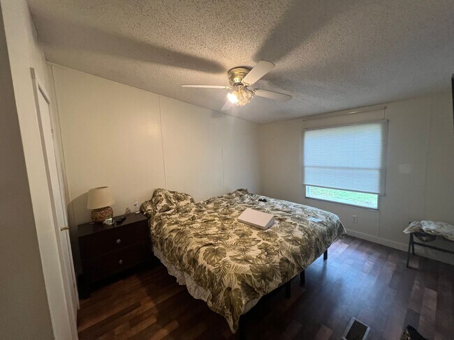 Building Photo - AVAILABLE MID-MARCH 2026! (Pet Friendly)