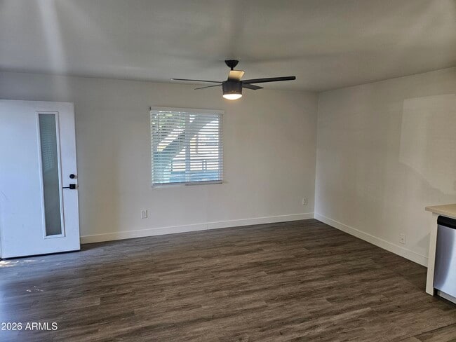 Building Photo - 780 W Coolidge St