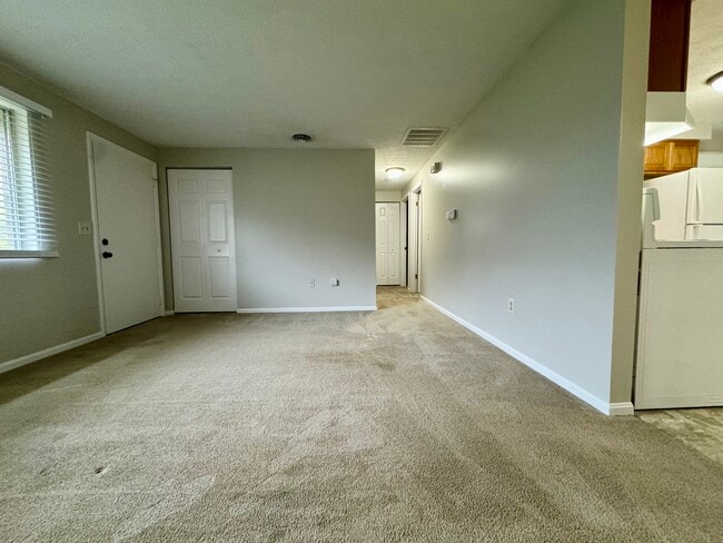 Building Photo - 7417 Rob St NW