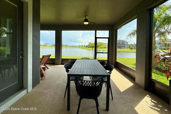 Building Photo - 3283 Casare Dr