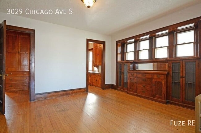 Building Photo - 3029 Chicago Ave