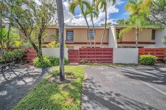 Building Photo - 3896 Meadow Ln