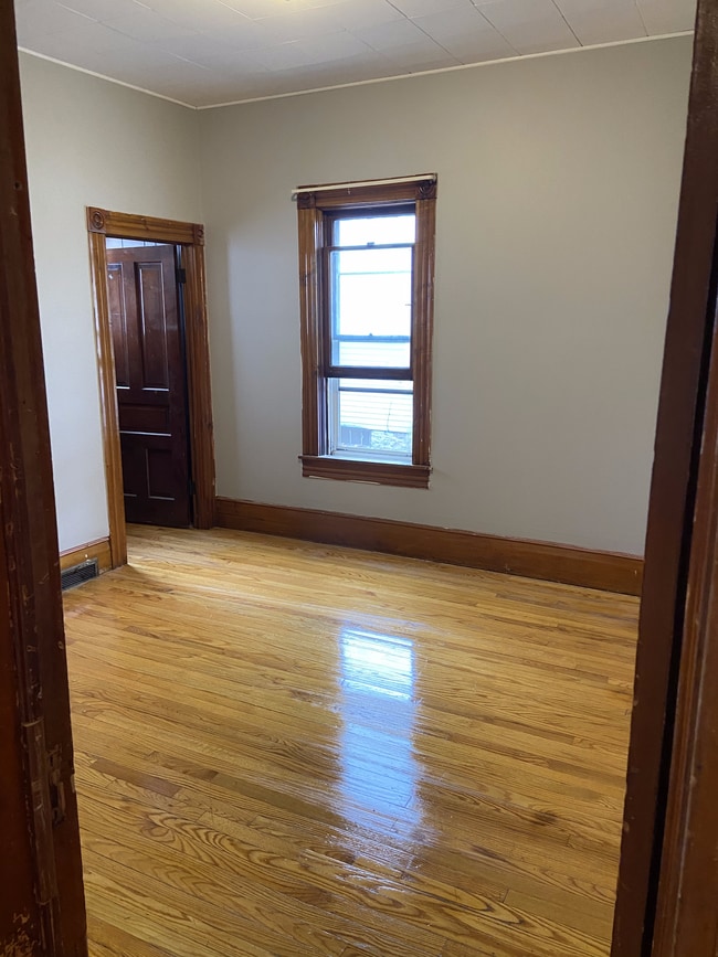 second bedroom - 206 S Higbee St