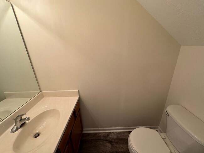 Building Photo - Available June 25, 2026!