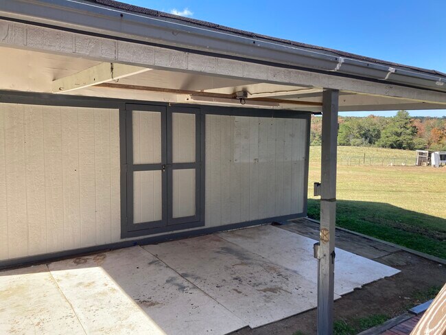 Shed with electricity - 1131 Union Hill Church Rd