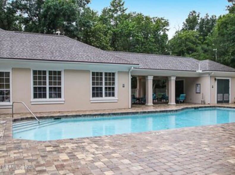Building Photo - 8601 Beach Blvd