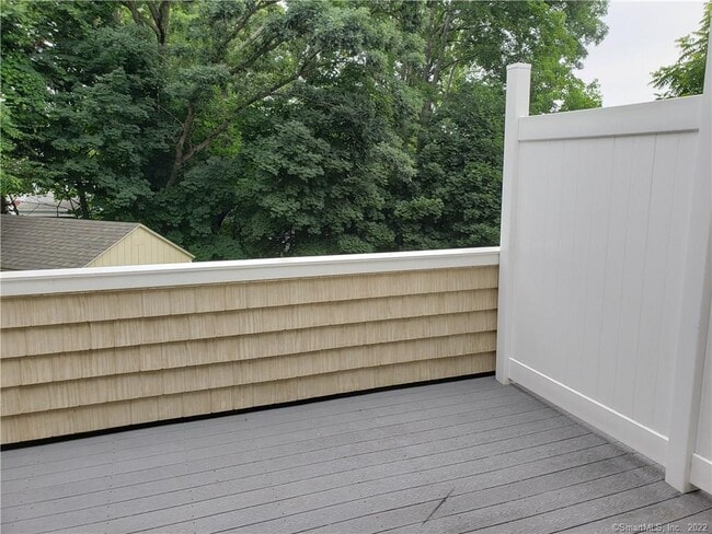 Building Photo - 38 Smith Ave