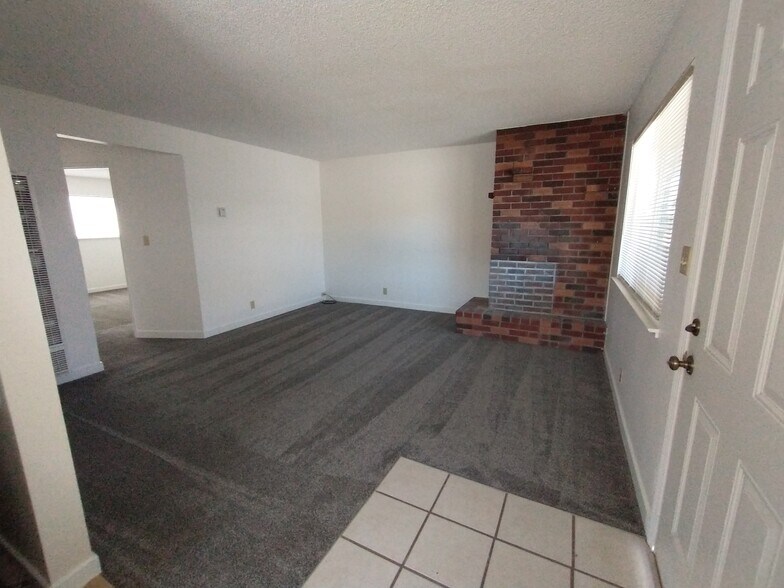 Building Photo - 5289 Balhan Ct