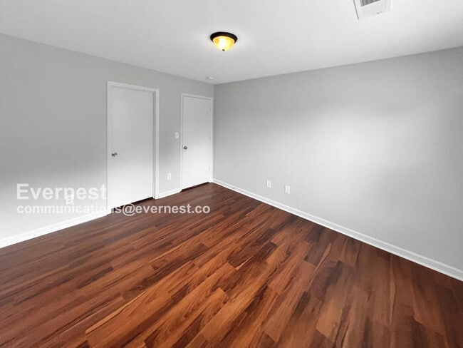 Building Photo - 112 Jesse Layne Dr