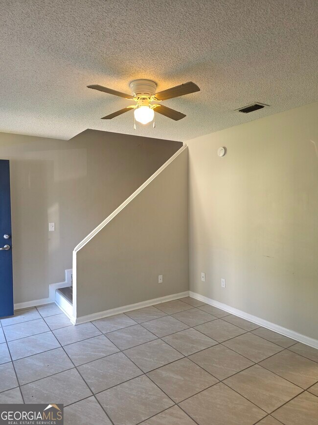 Building Photo - 760 Morningside Ln