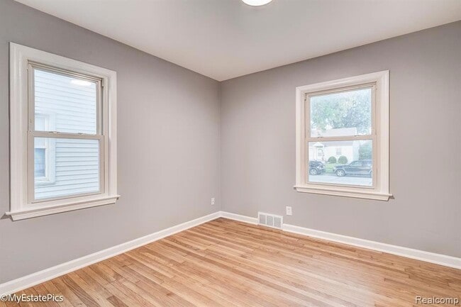 Building Photo - 6151 Helen St