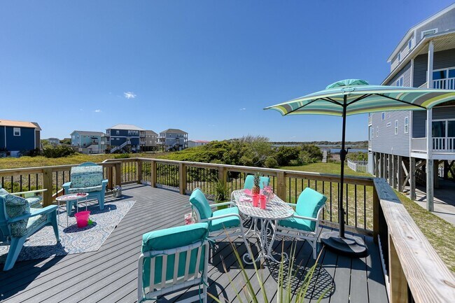 Building Photo - FURNISHED OFF-SEASON MONTHLY RENTAL