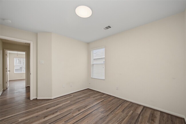 Building Photo - 18307 All Oak Trail