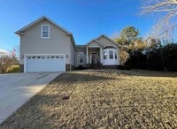 Building Photo - Beautiful Home Just Hit the Market