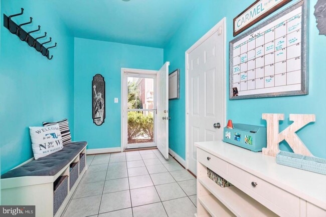 Building Photo - 10202 Woodthrush Dr