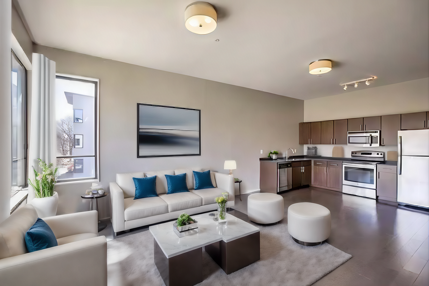 Interior Photo - Gillham Park Row