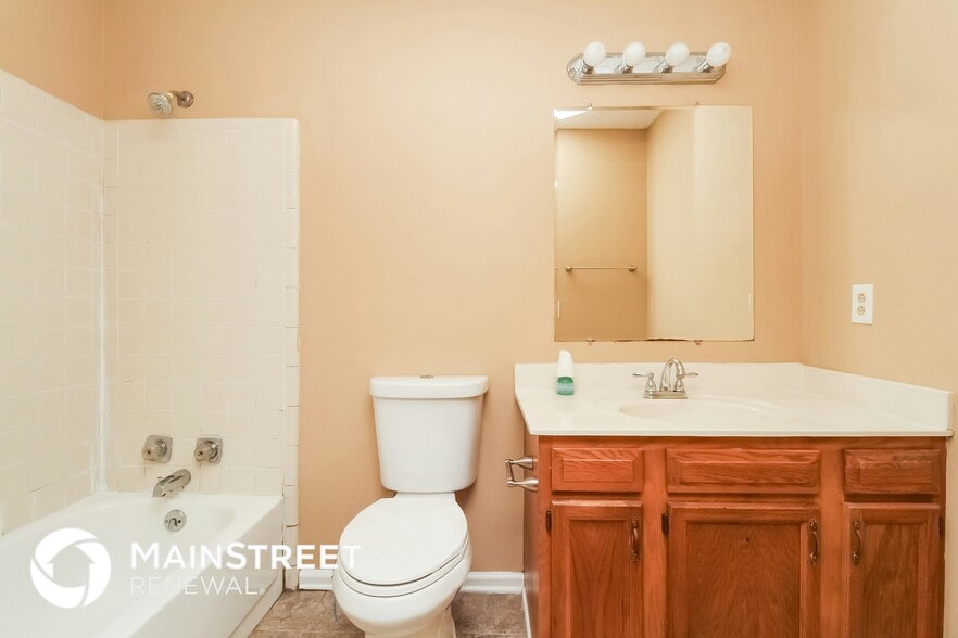 Building Photo - 508 Ashlawn Cir