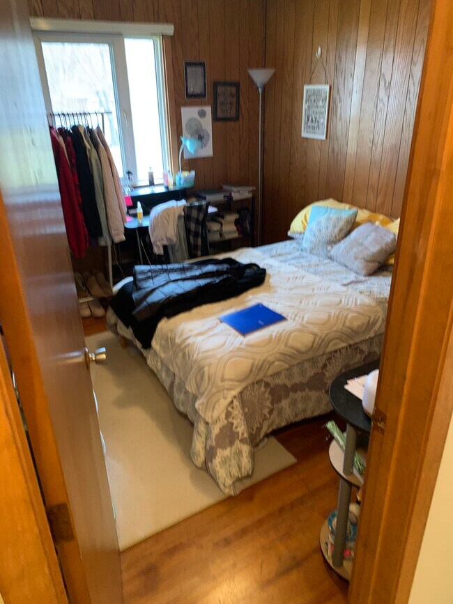 Building Photo - 108 Meadow Ln