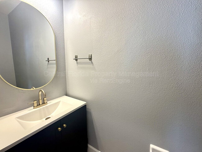 Building Photo - 3615 Voyager Ln