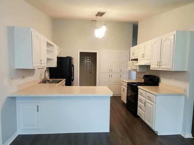 Building Photo - 5065 Copperfield Dr