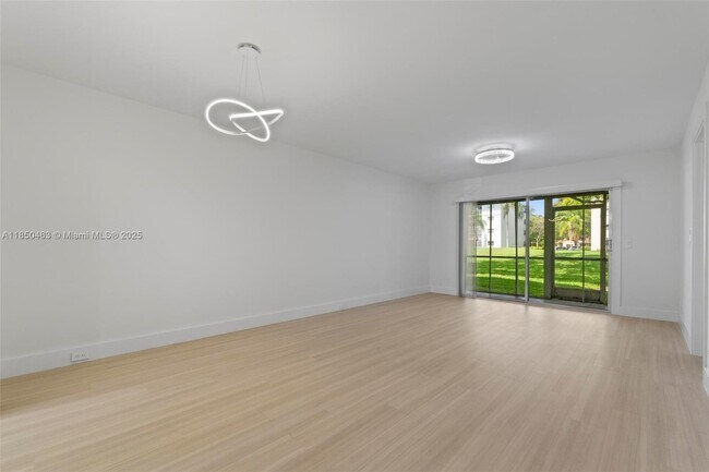Building Photo - 1300 SW 124th Terrace