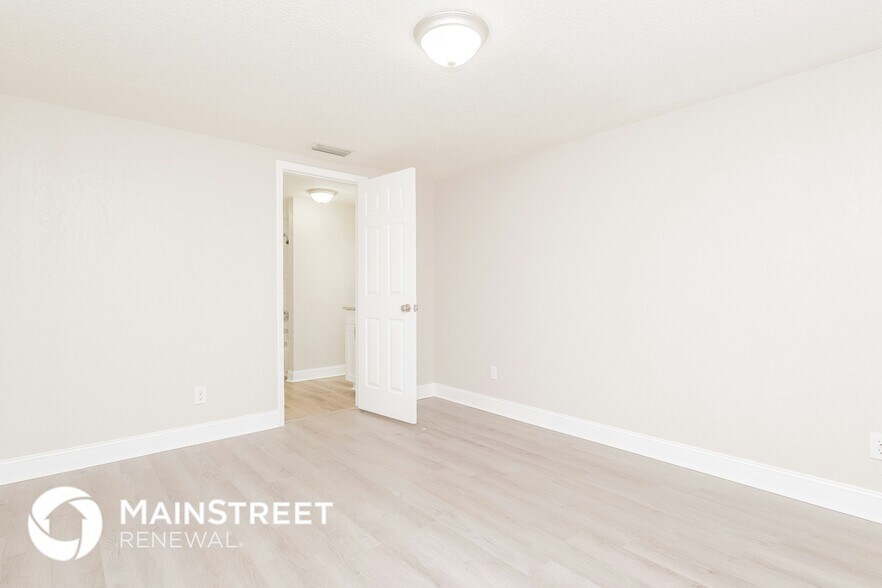 Building Photo - 21447 Northwood Dr